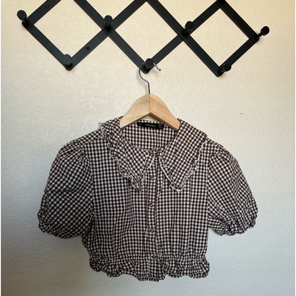 HESPERUS | Brown Plaid Collared Crop Top